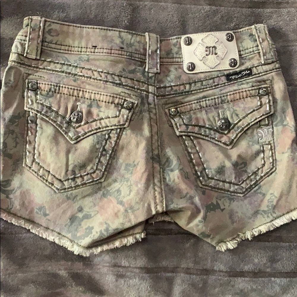 Miss me shorts